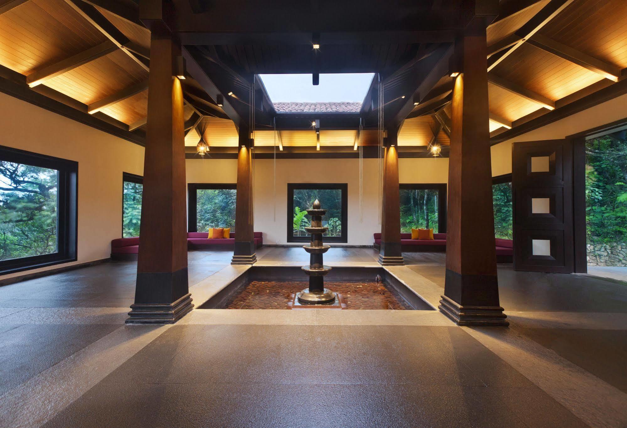 Taj Madikeri Resort&Spa Coorg Buitenkant foto