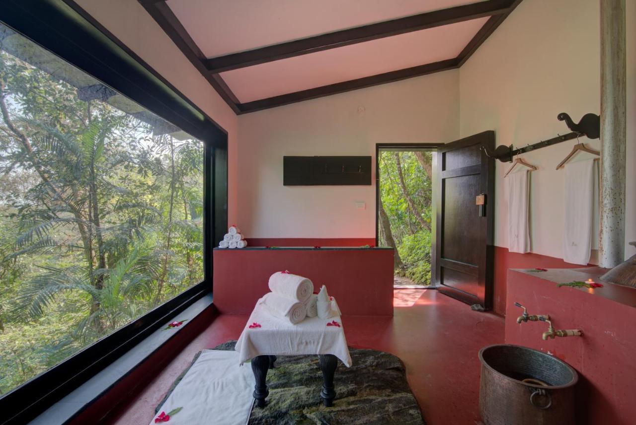 Taj Madikeri Resort&Spa Coorg Buitenkant foto